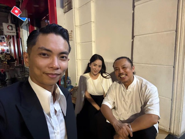 Khánh Thi - Chí Anh: Tình bạn đẹp trải qua nhiều thập kỷ - Ảnh 4. Khánh Thi - Chí Anh: Tình bạn đẹp trải qua nhiều thập kỷ - Ảnh 4.