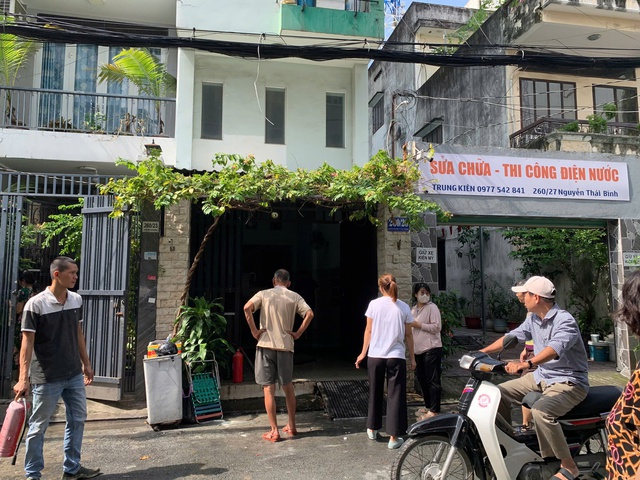 Tin sáng 10/10: Thái Nguyên, Bắc Ninh ngập sâu, lũ vượt lịch sử; luộc gà quên tắt bếp gây cháy căn nhà 4 tầng ở TP HCM - Ảnh 4. Tin sáng 10/10: Thái Nguyên, Bắc Ninh ngập sâu, lũ vượt lịch sử; luộc gà quên tắt bếp gây cháy căn nhà 4 tầng ở TP HCM - Ảnh 4.