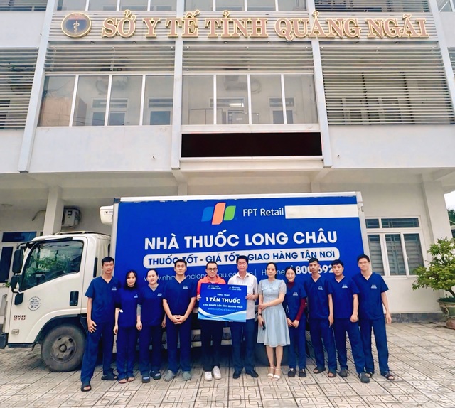 Long Châu khẩn trương tiếp ứng 4 tấn thuốc và vật tư y tế đến vùng lũ Miền Trung - Ảnh 1. Long Châu khẩn trương tiếp ứng 4 tấn thuốc và vật tư y tế đến vùng lũ Miền Trung - Ảnh 1.