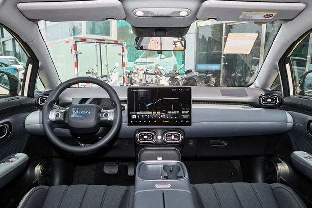 Ô tô hatchback giá 184 triệu đồng thiết kế hiện đại, công nghệ tiên tiến, đi từ Hà Nội tới Quảng Trị mới cần sạc, rẻ hơn hẳn Kia Morning, Hyundai Grand i10, chỉ như Honda SH  - Ảnh 3.