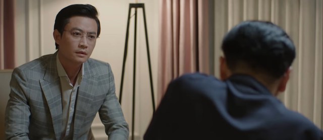 Phó bí thư tỉnh Sách và Chủ tịch tỉnh Thủy 'va nhau' trong lựa chọn giám đốc Sở tài chính - Ảnh 3. Lằn ranh - Tập 9: Ông Sách vạch đường cho Khắc, Chủ tịch Thủy ủng hộ Triển - Ảnh 6.