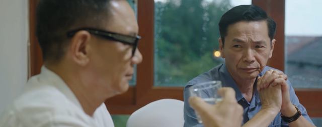 Phó bí thư tỉnh Sách và Chủ tịch tỉnh Thủy 'va nhau' trong lựa chọn giám đốc Sở tài chính - Ảnh 1. Lằn ranh - Tập 9: Ông Sách vạch đường cho Khắc, Chủ tịch Thủy ủng hộ Triển - Ảnh 1.