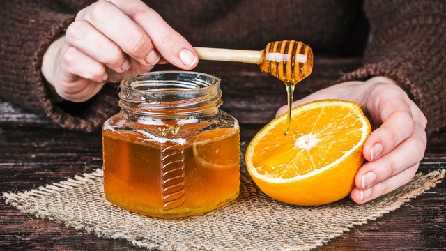 Thức uống buổi sáng: Pha nước cam mật ong uống theo cách này còn tốt hơn thuốc bổ, ai không dùng quá phí - Ảnh 4. Thức uống buổi sáng: Pha nước cam mật ong uống theo cách này còn tốt hơn thuốc bổ, ai không dùng quá phí - Ảnh 4.