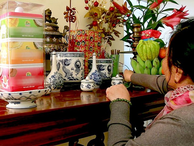 Lau dọn bàn thờ gia tiên vào ngày nào là tốt nhất? - Ảnh 2. Lau dọn bàn thờ gia tiên vào ngày nào là tốt nhất? - Ảnh 2.