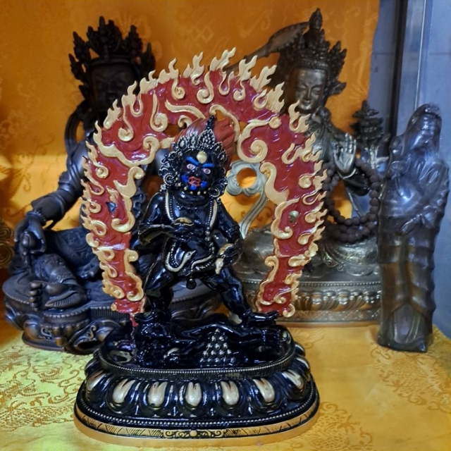 Thần tài độ mệnh cho 12 con giáp theo Phật giáo Tây Tạng là ai? - Ảnh 1. Thần tài độ mệnh cho 12 con giáp theo Phật giáo Tây Tạng là ai? - Ảnh 1.