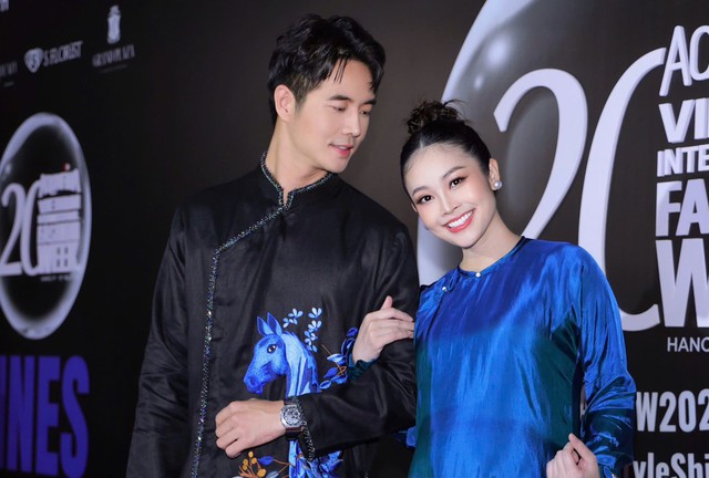 MC Thùy Linh lộ diện xinh đẹp trong thai kỳ, sắc vóc khiến fan xuýt xoa - Ảnh 2. MC Thùy Linh lộ diện xinh đẹp trong thai kỳ, sắc vóc khiến fan xuýt xoa - Ảnh 2.