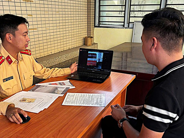 - Ảnh 4. - Ảnh 4.