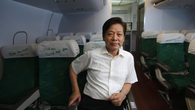 Không biệt thự, không siêu xe, mặc áo 10 năm mới bỏ: Tỷ phú phá vỡ hình mẫu giàu sang vì một câu nói của mẹ - Ảnh 1. Không biệt thự, không siêu xe, mặc áo 10 năm mới bỏ: Tỷ phú phá vỡ hình mẫu giàu sang vì một câu nói của mẹ - Ảnh 1.