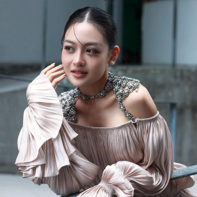 Thuỳ Anh chấp nhận 'xấu, khổ, điên' miễn là được diễn - Ảnh 4. Thuỳ Anh chấp nhận 'xấu, khổ, điên' miễn là được diễn - Ảnh 4.