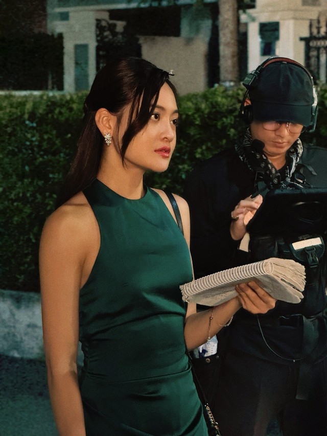 Thuỳ Anh chấp nhận 'xấu, khổ, điên' miễn là được diễn - Ảnh 6. Thuỳ Anh chấp nhận 'xấu, khổ, điên' miễn là được diễn - Ảnh 6.