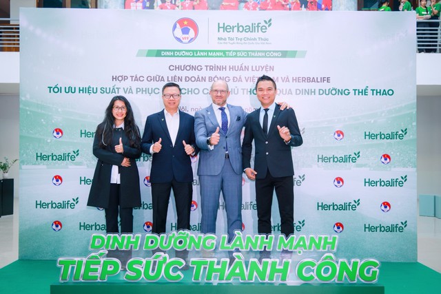 Nâng tầm thể lực bóng đá Việt Nam từ nền tảng dinh dưỡng khoa học - Ảnh 1. Nâng tầm thể lực bóng đá Việt Nam từ nền tảng dinh dưỡng khoa học - Ảnh 1.