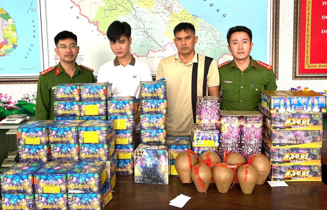 Chặn đứng 'chợ pháo ngầm' khối lượng giao dịch ước tính 6-7 tấn pháo nổ - Ảnh 1. Chặn đứng 'chợ pháo ngầm' khối lượng giao dịch ước tính 6-7 tấn pháo nổ - Ảnh 1.