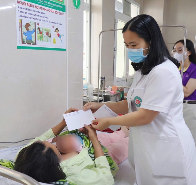 Thắp sáng hy vọng cho trẻ sinh non tại Bệnh viện Sản Nhi Ninh Bình - Ảnh 2. Thắp sáng hy vọng cho trẻ sinh non tại Bệnh viện Sản Nhi Ninh Bình - Ảnh 2.