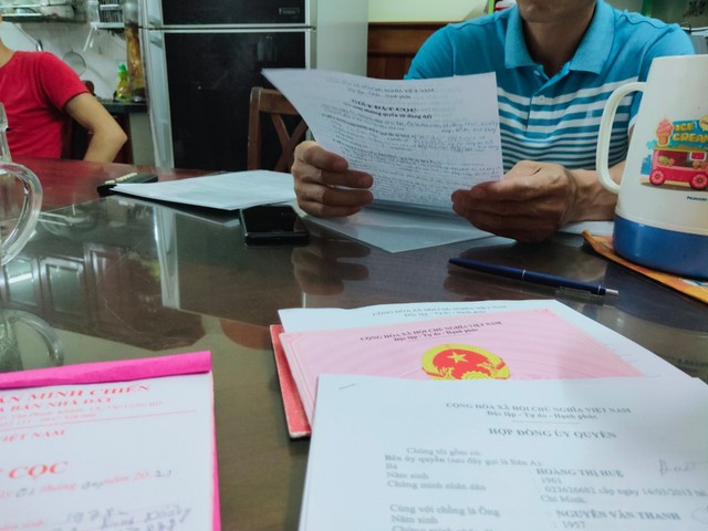 Tin sáng 19/11: Sắp tới, 8 loại giao dịch không bắt buộc phải công chứng, chứng thực? Phát hiện manh mối nghi của tài xế bị lũ cuốn ở Quảng Trị - Ảnh 3. Tin sáng 19/11: Sắp tới, 8 loại giao dịch không bắt buộc phải công chứng, chứng thực? Phát hiện manh mối nghi của tài xế bị lũ cuốn ở Quảng Trị - Ảnh 3.