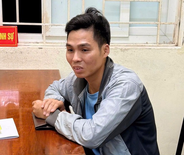 Hà Nội: Hé lộ lý do tài xế xe tải bỏ chạy, liều lĩnh lao xe vào CSGT - Ảnh 1. Hà Nội: Hé lộ lý do tài xế xe tải bỏ chạy, liều lĩnh lao xe vào CSGT - Ảnh 1.