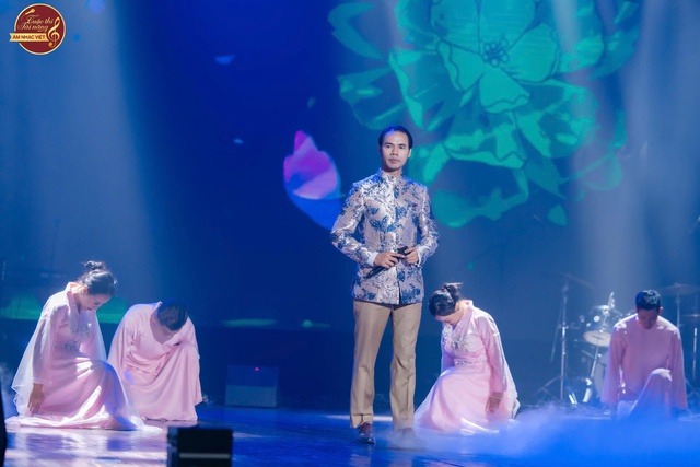 Nam Giám đốc lọt Chung kết Tiếng hát Việt toàn cầu 2025: Hóa ra từng ẵm giải Quán quân một cuộc thi âm nhạc! - Ảnh 2. Nam Giám đốc lọt Chung kết Tiếng hát Việt toàn cầu 2025: Hóa ra từng ẵm giải Quán quân một cuộc thi âm nhạc! - Ảnh 2.