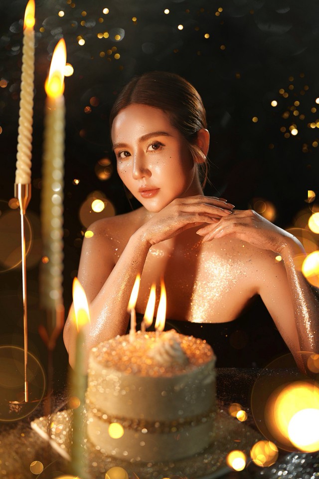 Vợ Chí Nhân trong 'Cách em 1 milimet' đời thực có nhan sắc 'hack tuổi' ra sao? - Ảnh 9. Vợ Chí Nhân trong 'Cách em 1 milimet' đời thực có nhan sắc 'hack tuổi' ra sao? - Ảnh 9.