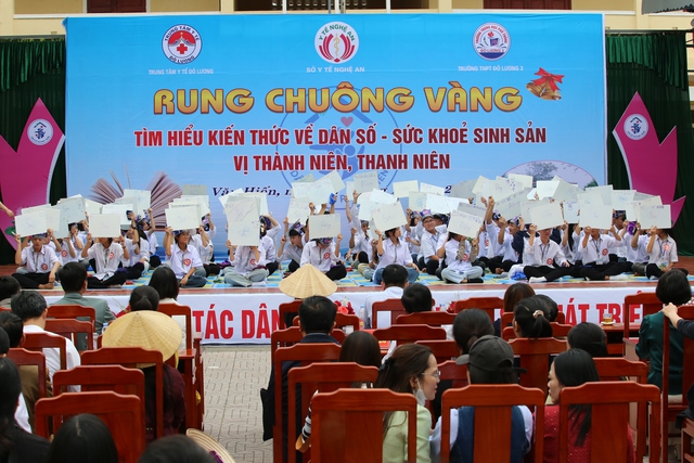 Ý nghĩa cuộc thi Rung chuông vàng về kiến thức dân số và sức khỏe sinh sản - Ảnh 1. Ý nghĩa cuộc thi Rung chuông vàng về kiến thức dân số và sức khỏe sinh sản - Ảnh 1.