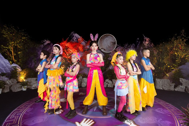 Ca sĩ nhí Kim Cương ra mắt MV Oẳn tù tì đầy màu sắc và ý nghĩa văn hóa - Ảnh 3.