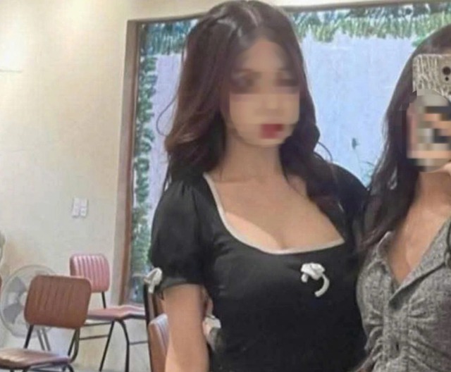 Bão số 15 gặp không khí lạnh có thể khiến thời tiết diễn biến khó lường - Ảnh 1. Bão số 15 gặp không khí lạnh có thể khiến thời tiết diễn biến khó lường - Ảnh 1.