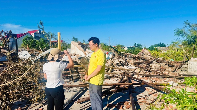 Vingroup tiếp tục hỗ trợ thêm 500 tỷ cứu trợ miền Trung, nâng tổng đóng góp lên 1.000 tỷ đồng - Ảnh 1.