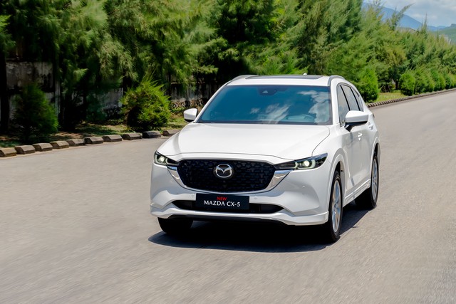 SUV hạng C giảm giá sốc tới hàng trăm triệu dịp cuối năm: Honda CR-V, Mazda CX-5 chưa bao giờ rẻ thế - Ảnh 5.