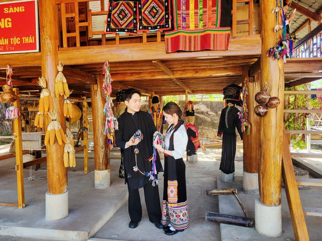 Về Yên Châu - Sơn La vui mùa Lễ hội cơm mới - Ảnh 7. Về Yên Châu - Sơn La vui mùa Lễ hội cơm mới - Ảnh 7.