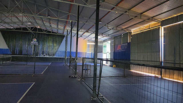 Hà Nội lo ngại rủi ro cháy nổ từ Nhà xưởng tạm làm sân pickleball - Ảnh 11. Hà Nội lo ngại rủi ro cháy nổ từ Nhà xưởng tạm làm sân pickleball - Ảnh 11.