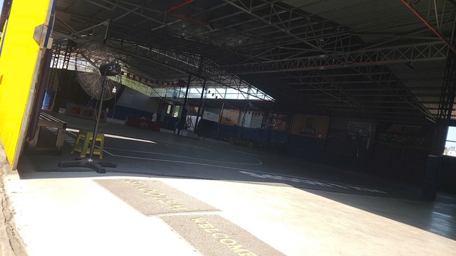 Hà Nội lo ngại rủi ro cháy nổ từ Nhà xưởng tạm làm sân pickleball - Ảnh 7. Hà Nội lo ngại rủi ro cháy nổ từ Nhà xưởng tạm làm sân pickleball - Ảnh 7.