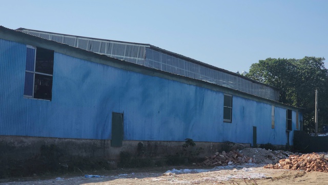 Hà Nội lo ngại rủi ro cháy nổ từ Nhà xưởng tạm làm sân pickleball - Ảnh 6. Hà Nội lo ngại rủi ro cháy nổ từ Nhà xưởng tạm làm sân pickleball - Ảnh 6.