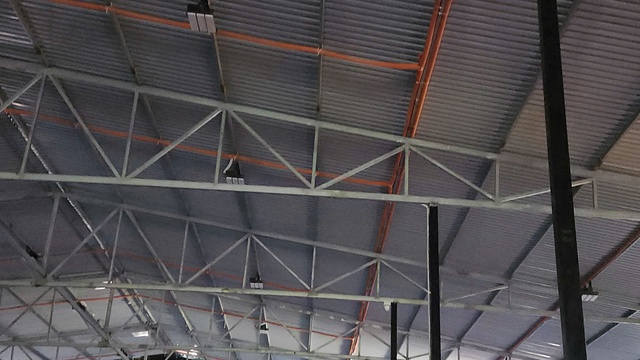 Hà Nội lo ngại rủi ro cháy nổ từ Nhà xưởng tạm làm sân pickleball - Ảnh 5. Hà Nội lo ngại rủi ro cháy nổ từ Nhà xưởng tạm làm sân pickleball - Ảnh 5.