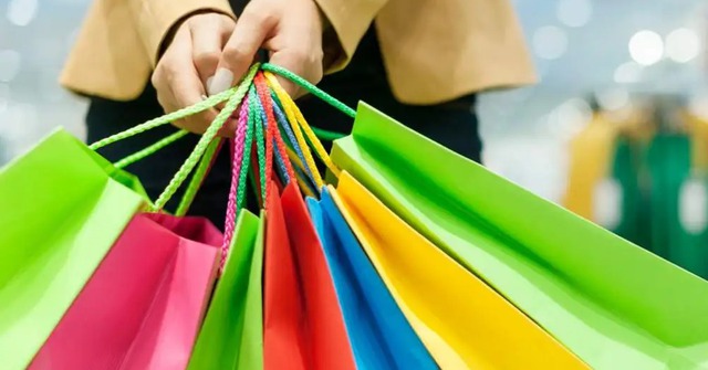 3 loại tiền người giàu hiếm khi tiêu nhưng người nghèo lại thích chi nhiều - Ảnh 1. 3 loại tiền người giàu hiếm khi tiêu nhưng người nghèo lại thích chi nhiều - Ảnh 1.