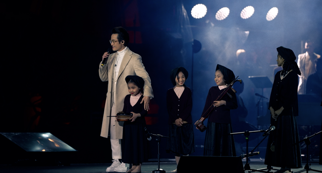 Hà Anh Tuấn nhận giải tại Liên hoan phim Việt Nam 2025 với phim tài liệu độc lập - Ảnh 2.