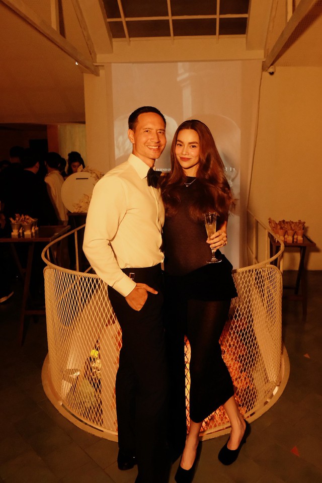 Sinh nhật Hồ Ngọc Hà tuổi 41, Kim Lý gửi gắm những lời 'mật ngọt' - Ảnh 3. Sinh nhật Hồ Ngọc Hà tuổi 41, Kim Lý gửi gắm những lời 'mật ngọt' - Ảnh 3.