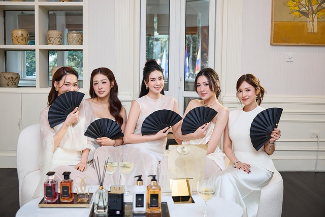 Sau 7 tháng sinh con, Mai Ngọc về dáng thon gọn khiến mẹ bỉm sữa ngưỡng mộ - Ảnh 11.