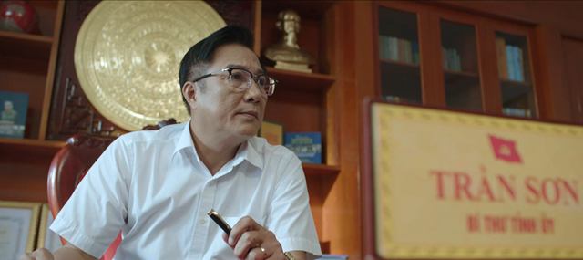 Viên tìm cách trốn ra nước ngoài, Vinh tống tiền doanh nghiệp - Ảnh 3.