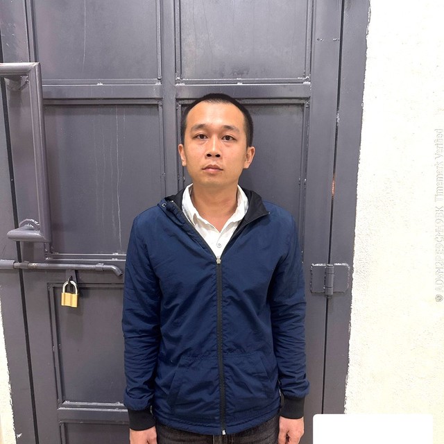 Vẽ ra 'chuyến bay xuất khẩu lao động', thanh niên chiếm đoạt tiền rồi bỏ trốn - Ảnh 1.