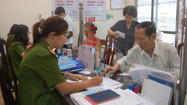 Điều chỉnh thông tin về cư trú diễn ra nhanh gọn, tiết kiệm thời gian khi thực hiện các bước này - Ảnh 1.