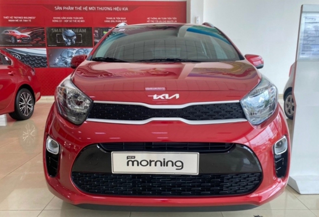 Giá lăn bánh Kia Morning mới nhất cạnh tranh với Hyundai Grand i10 trên thị trường - Ảnh 2.