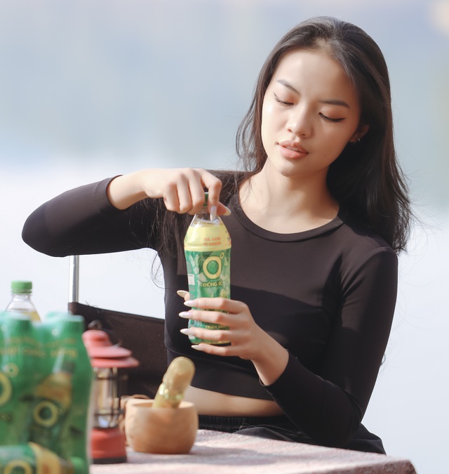 Reset cuộc sống: Khi Gen Z học cách 'giải nhiệt' bằng giấc ngủ sâu và ngụm trà xanh mát lạnh - Ảnh 3. Reset cuộc sống: Khi Gen Z học cách 'giải nhiệt' bằng giấc ngủ sâu và ngụm trà xanh mát lạnh - Ảnh 3.