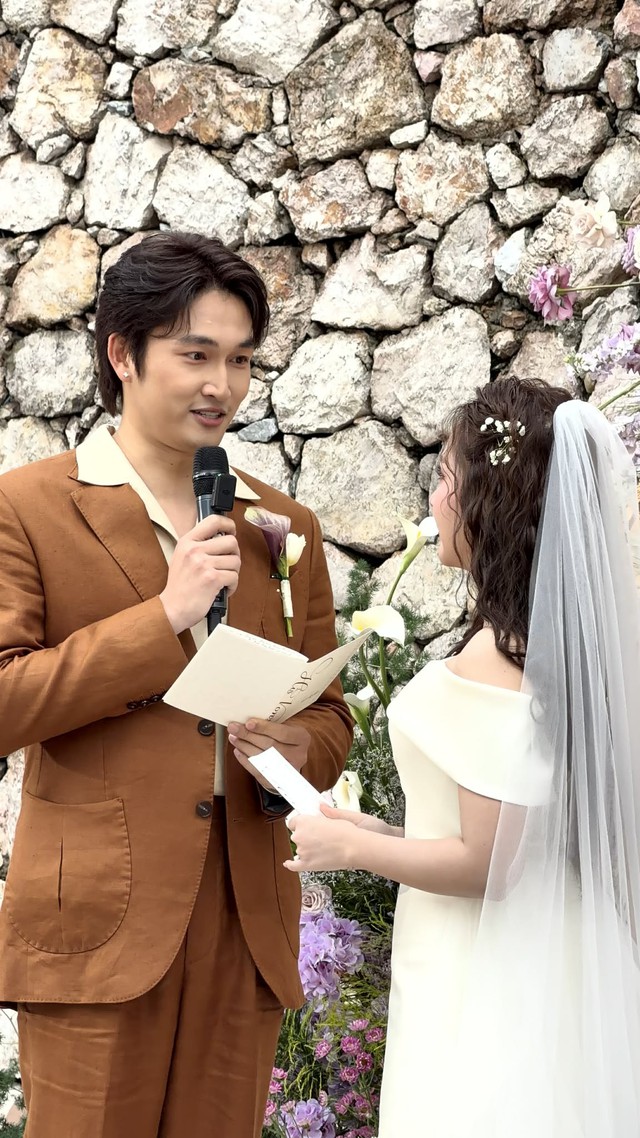 Bố Bình 'Cha tôi người ở lại' hát trong đám cưới của 'con gái' Ngọc Huyền - Ảnh 9. Bố Bình 'Cha tôi người ở lại' hát trong đám cưới của 'con gái' Ngọc Huyền - Ảnh 9.