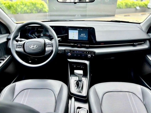 Xe ô tô Hyundai giảm sốc tới 200 triệu đồng, thấp kỷ lục, Hyundai Accent, Hyundai Santa Fe chưa bao giờ rẻ đến thế - Ảnh 2. Xe ô tô Hyundai giảm sốc tới 200 triệu đồng, thấp kỷ lục, Hyundai Accent, Hyundai Santa Fe chưa bao giờ rẻ đến thế - Ảnh 2.