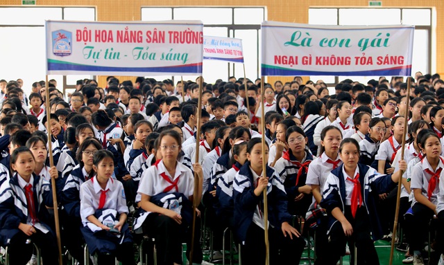 Hội thi là con gái để tỏa sáng: Nâng cao nhận thức về dân số và phát triển - Ảnh 1. Hội thi là con gái để tỏa sáng: Nâng cao nhận thức về dân số và phát triển - Ảnh 1.