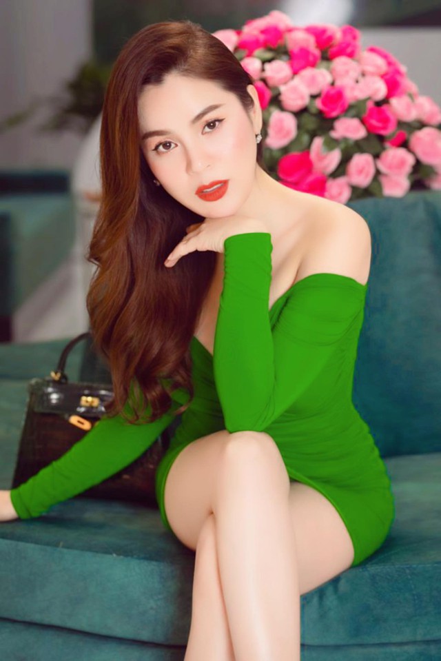 Thân thế Phương Lê - vợ nam NSƯT cải lương vừa có con ở tuổi U50 - Ảnh 9. Thân thế Phương Lê - vợ nam NSƯT cải lương vừa có con ở tuổi U50 - Ảnh 9.