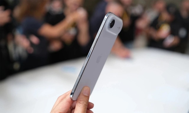 Giá iPhone Air giảm sốc , lựa chọn cao cấp cho người tiêu dùng - Ảnh 2.