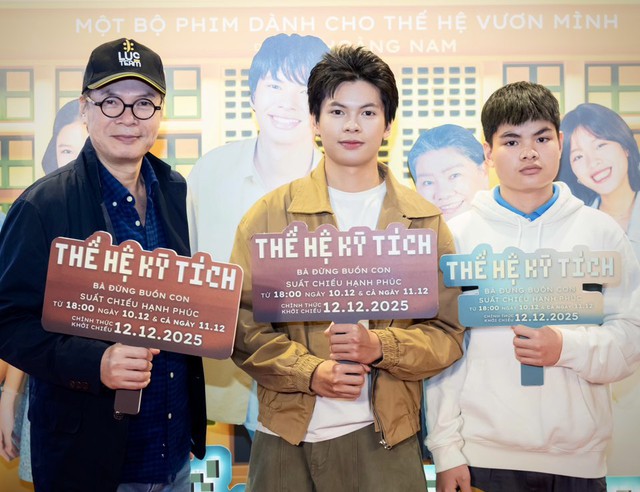 Trần Tú - con trai NSND Trần Lực gây sốt với vai diễn đầu tay - Ảnh 2. Trần Tú - con trai NSND Trần Lực gây sốt với vai diễn đầu tay - Ảnh 2.