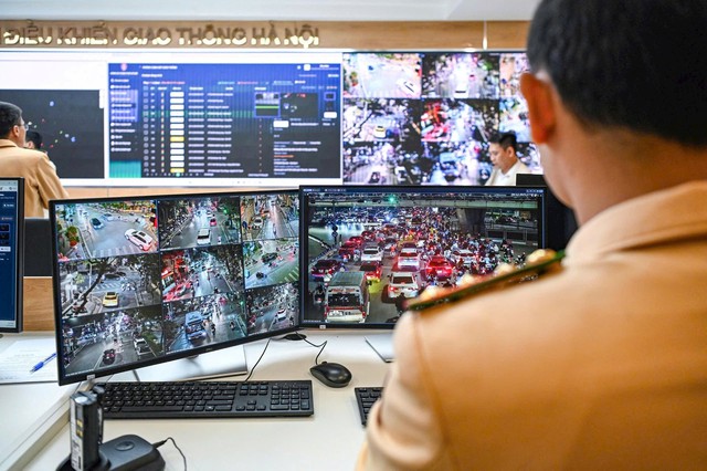 Hà Nội: Chính thức kích hoạt hơn 1.800 'mắt thần' AI, thiết lập 'làn sóng xanh' giúp giảm 30% thời gian chờ đèn đỏ - Ảnh 3. Hà Nội: Chính thức kích hoạt hơn 1.800 'mắt thần' AI, thiết lập 'làn sóng xanh' giúp giảm 30% thời gian chờ đèn đỏ - Ảnh 3.