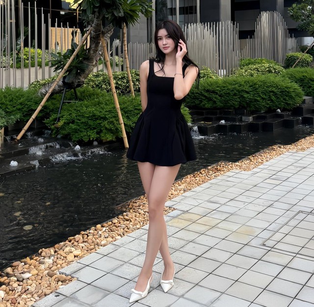 Hot girl đấu kiếm Việt Nam gây sốt tại SEA Games 33 được khen đẹp như Hoa hậu Đỗ Thị Hà là ai? - Ảnh 9. Hot girl đấu kiếm Việt Nam gây sốt tại SEA Games 33 được khen đẹp như Hoa hậu Đỗ Thị Hà là ai? - Ảnh 9.