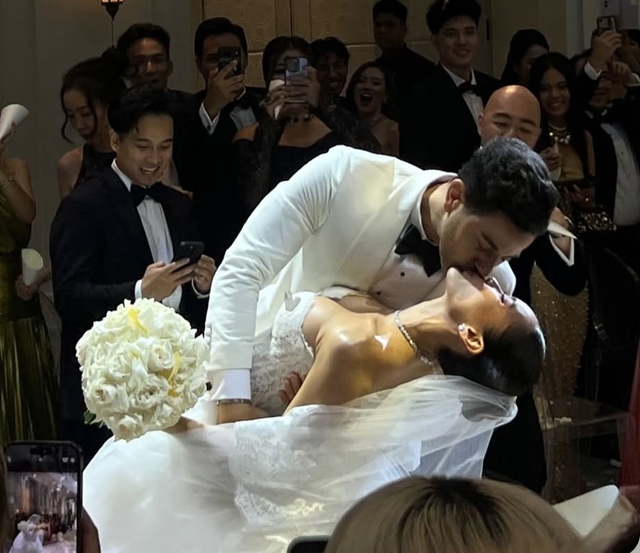 Cô dâu Tiên Nguyễn xinh như công chúa, diện váy cưới sang trọng, tinh tế - Ảnh 3. Cô dâu Tiên Nguyễn xinh như công chúa, diện váy cưới sang trọng, tinh tế - Ảnh 3.