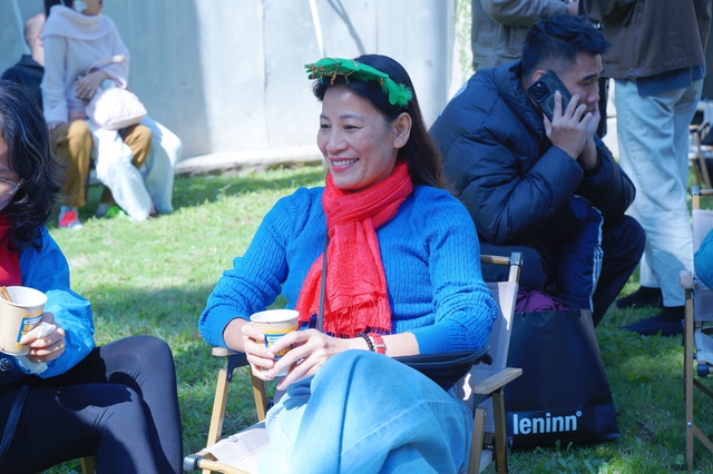 Rực rỡ sắc màu Giáng sinh châu Âu giữa lòng Hà Nội - Ảnh 4.